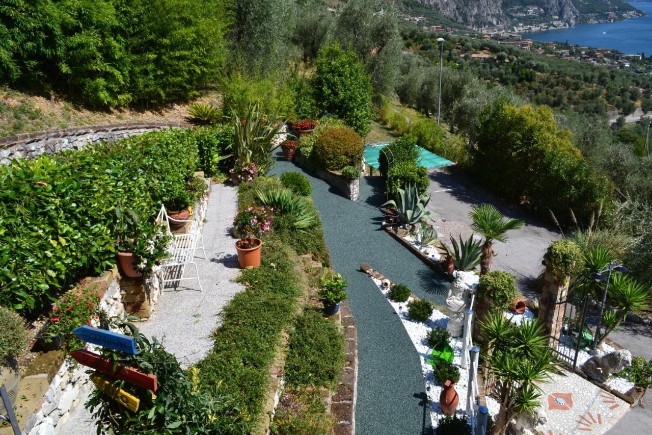 Appartamenti Casa Carlotta Limone sul Garda Exterior foto