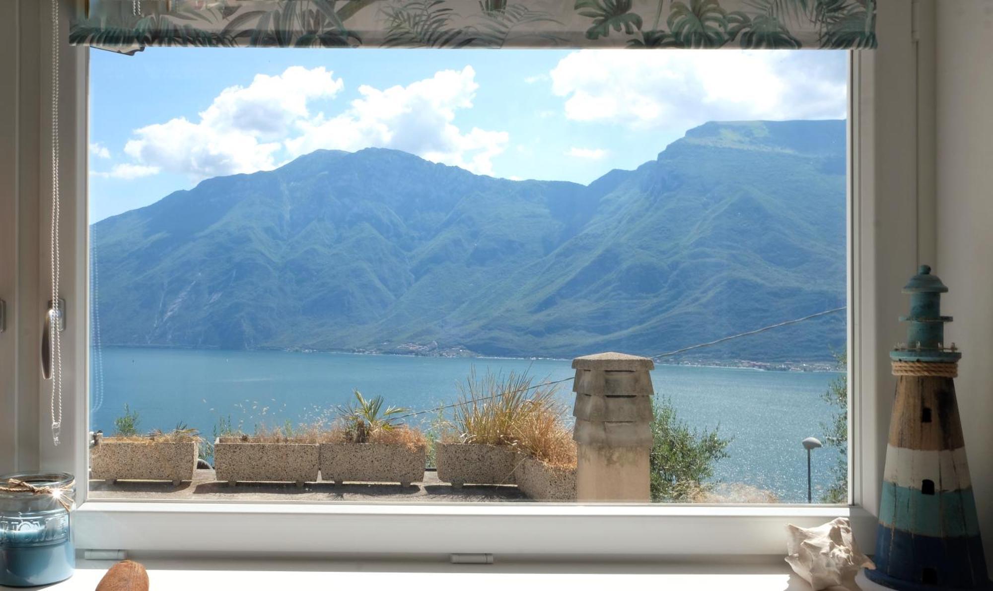 Appartamenti Casa Carlotta Limone sul Garda Exterior foto