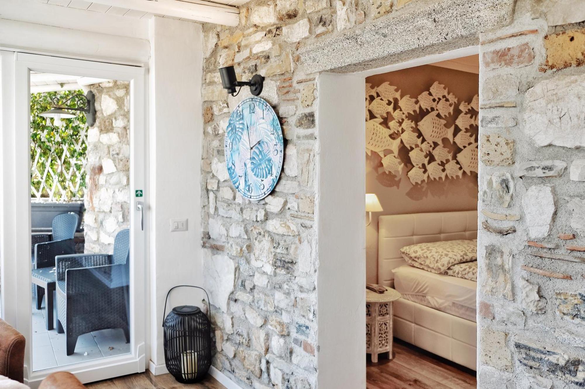 Appartamenti Casa Carlotta Limone sul Garda Exterior foto